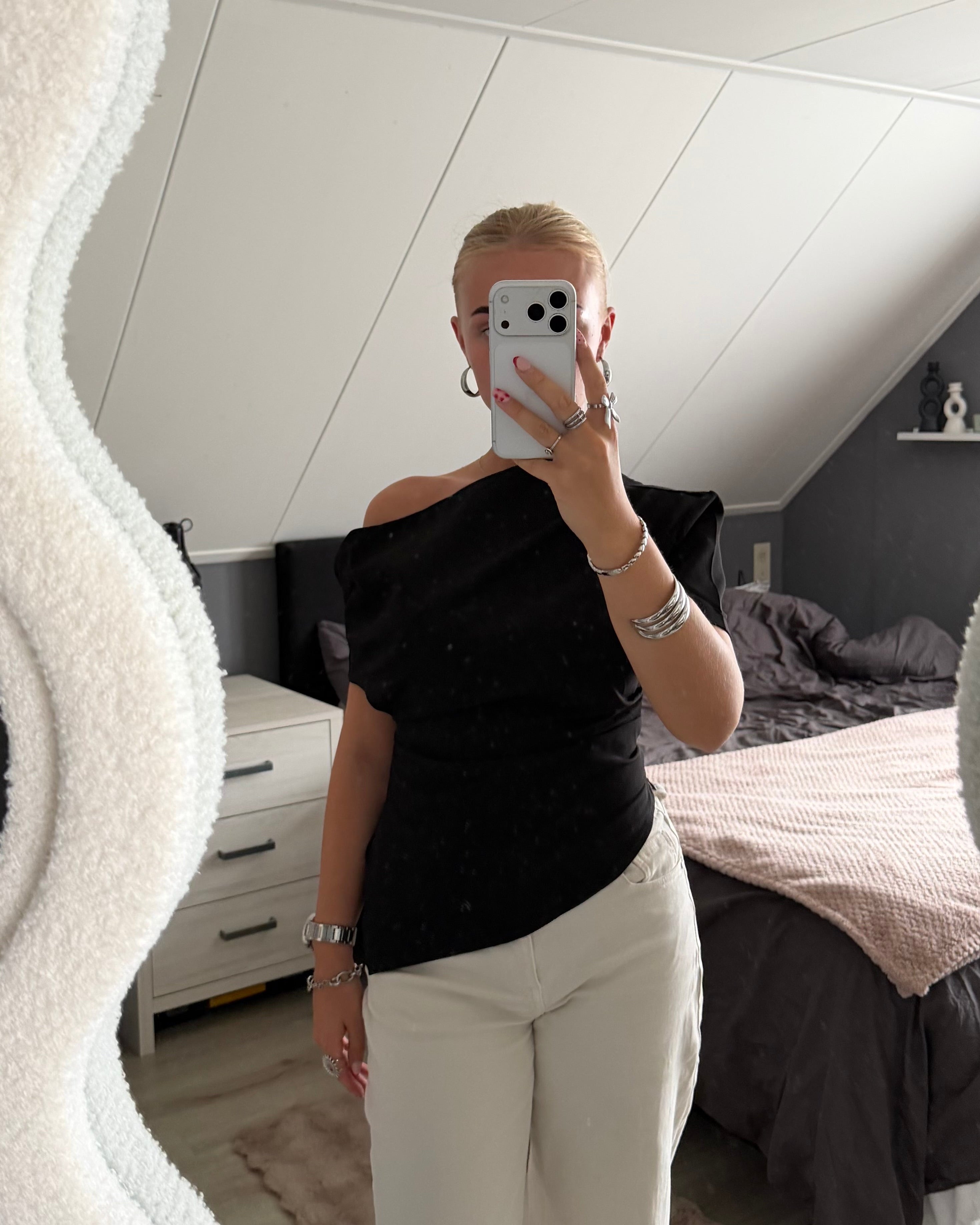 Daphne One Shoulder Top - Zwart
