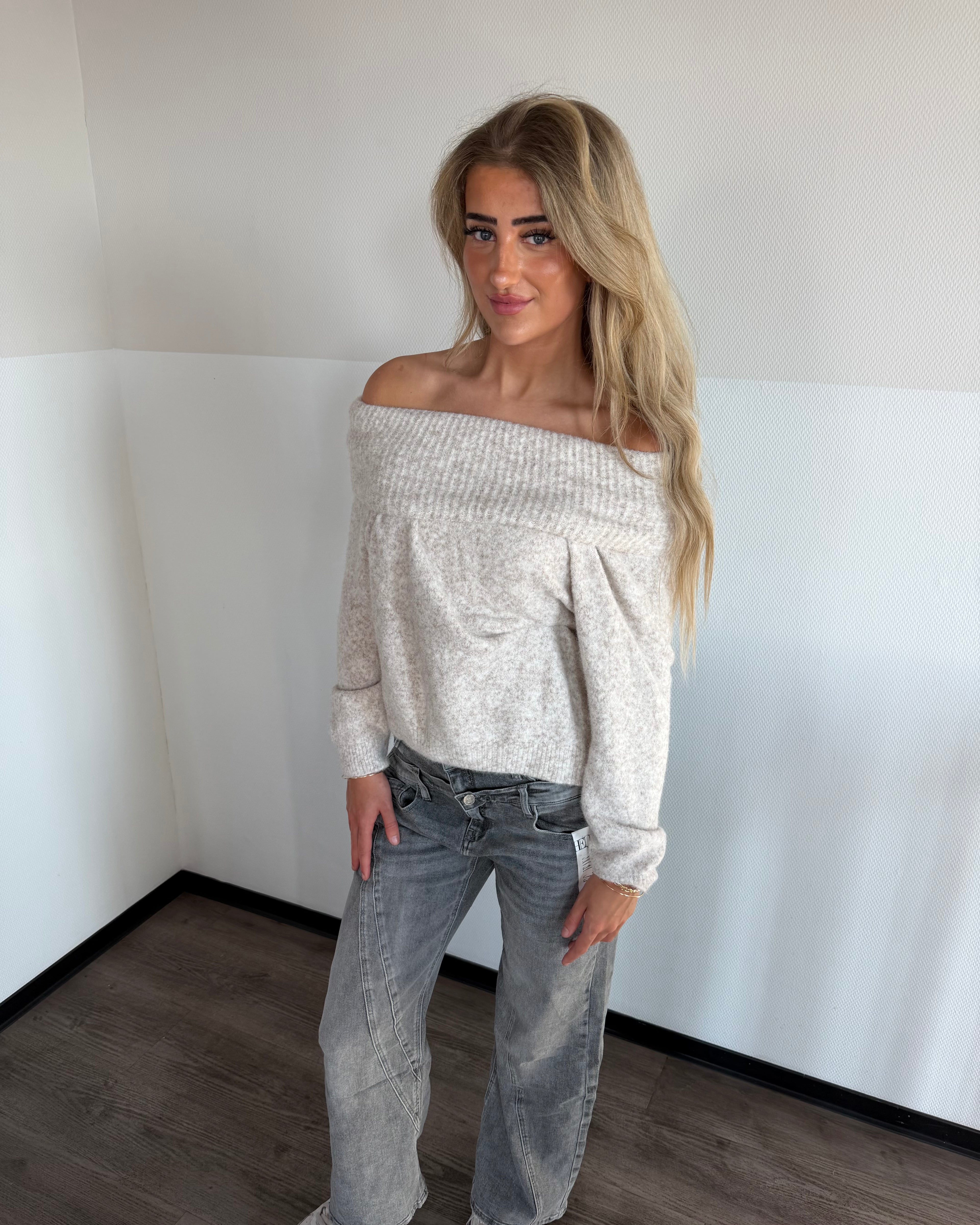 Nika Trui - Beige