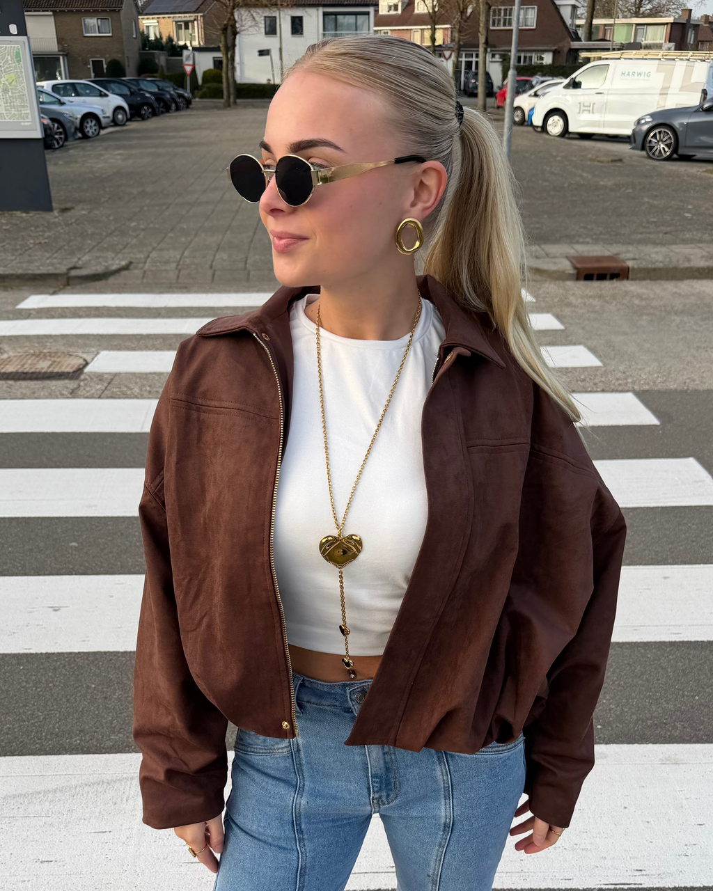 Yena Jas - Bruin