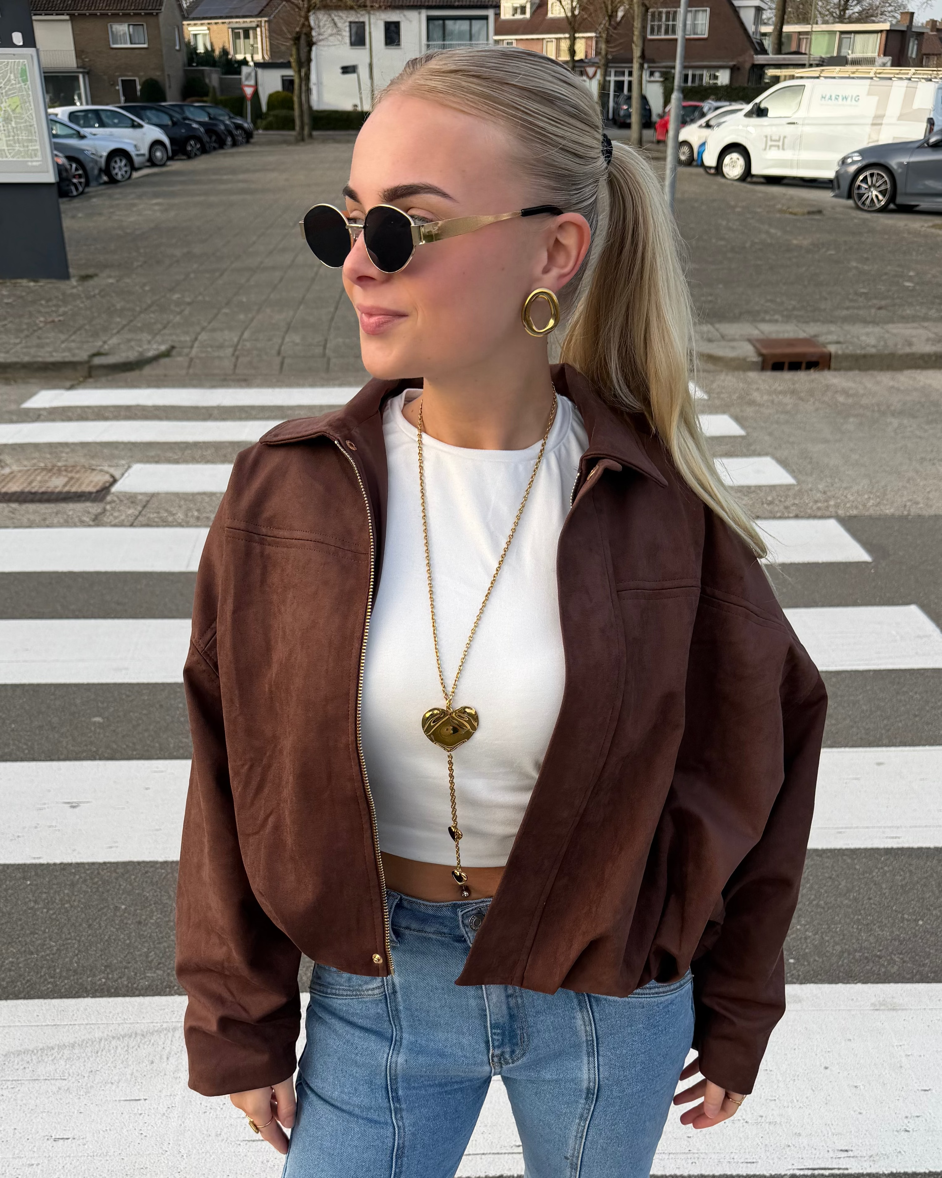 Yena Jas - Bruin